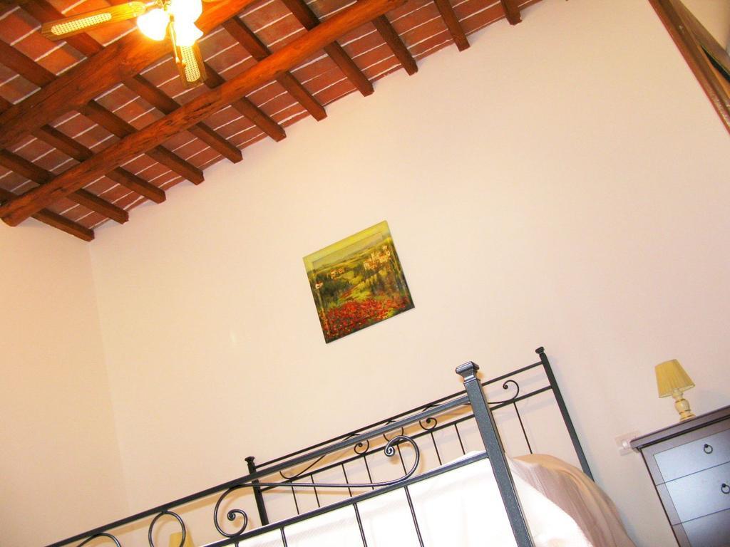 אמפולי Agriturismo Martignana Alta חדר תמונה